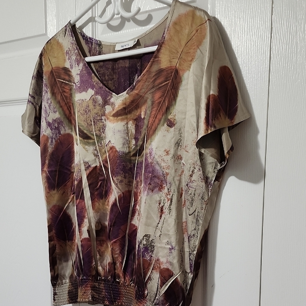 Ricki's Feather Patterned Blouse in Purple and Brown - Picture 3 of 6